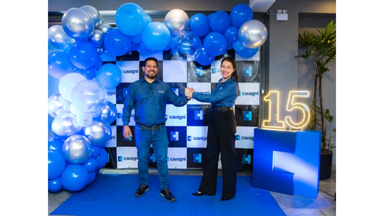 Celebrar 15 Anos é celebrar cada sorriso, cada esforço e cada conquista compartilhada.